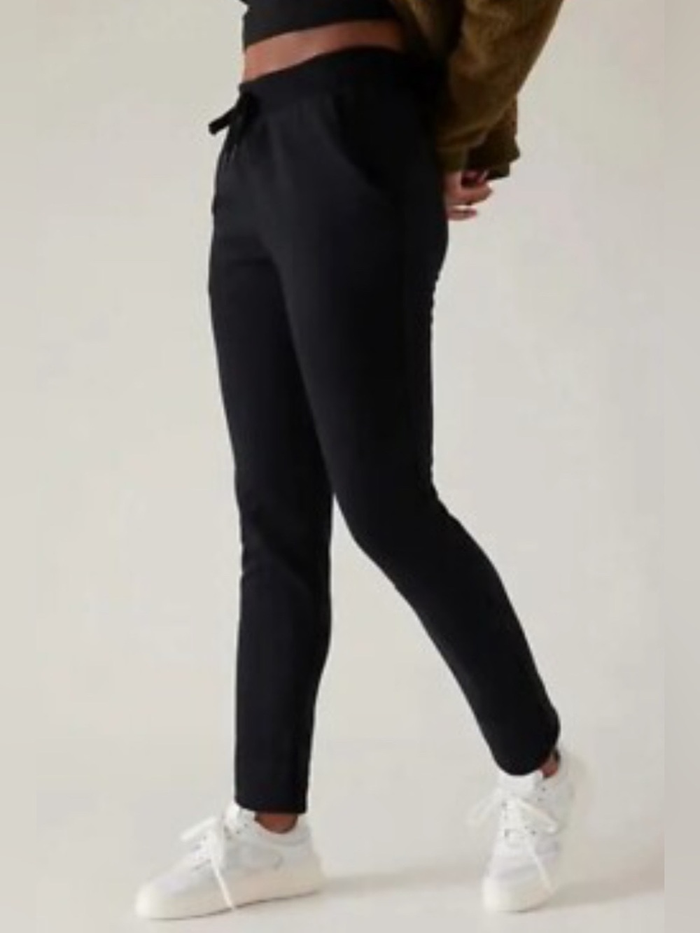 ATHLETA women’s cozy karma zipped pant size medium ankle zip sweatpants jogger